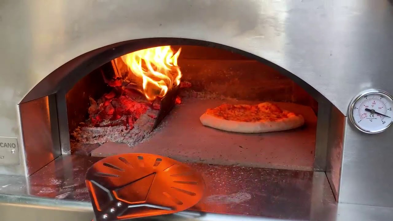 64 second pizza - Fontana Margherita oven with Saputo Stones