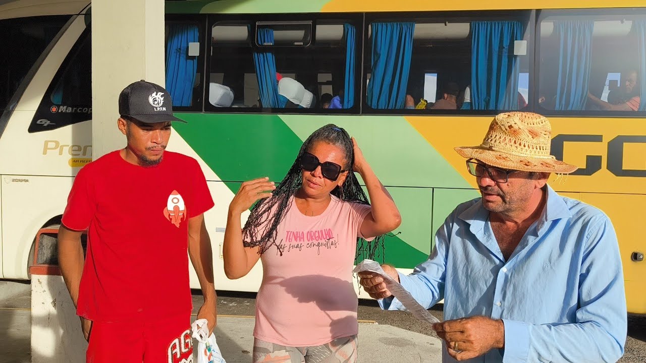 A VIAGEM DE KARINA DEIXA ALEGRIA E PAZ NO SERTÃO PERNAMBUCO.