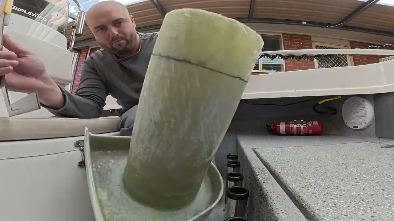DIY Casting Deck Seat Custom Mount. Fibreglass Moulding and Flowcoat Flecking