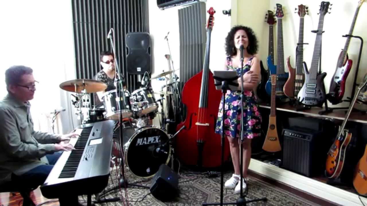 Les Parapluies De Cherbourg - Gisella Altuna