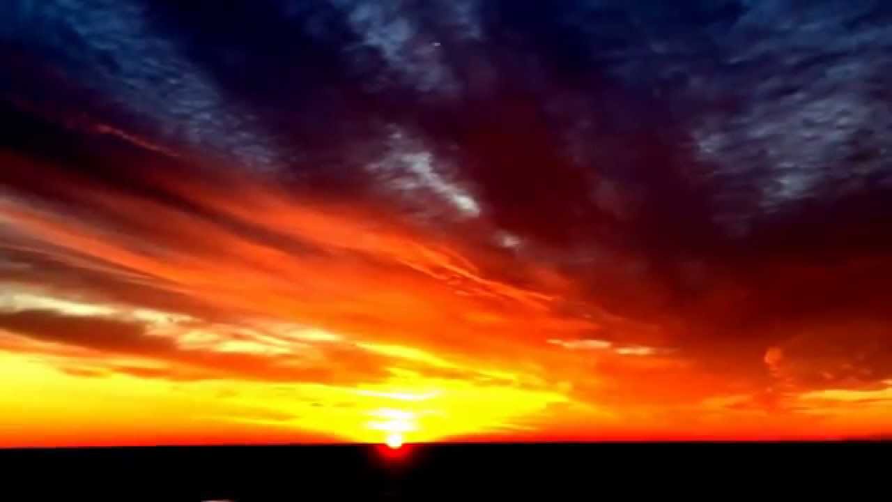 A med clip of most beautiful sunrise i have ever seen. Reminds me of heaven scene r williams flick
