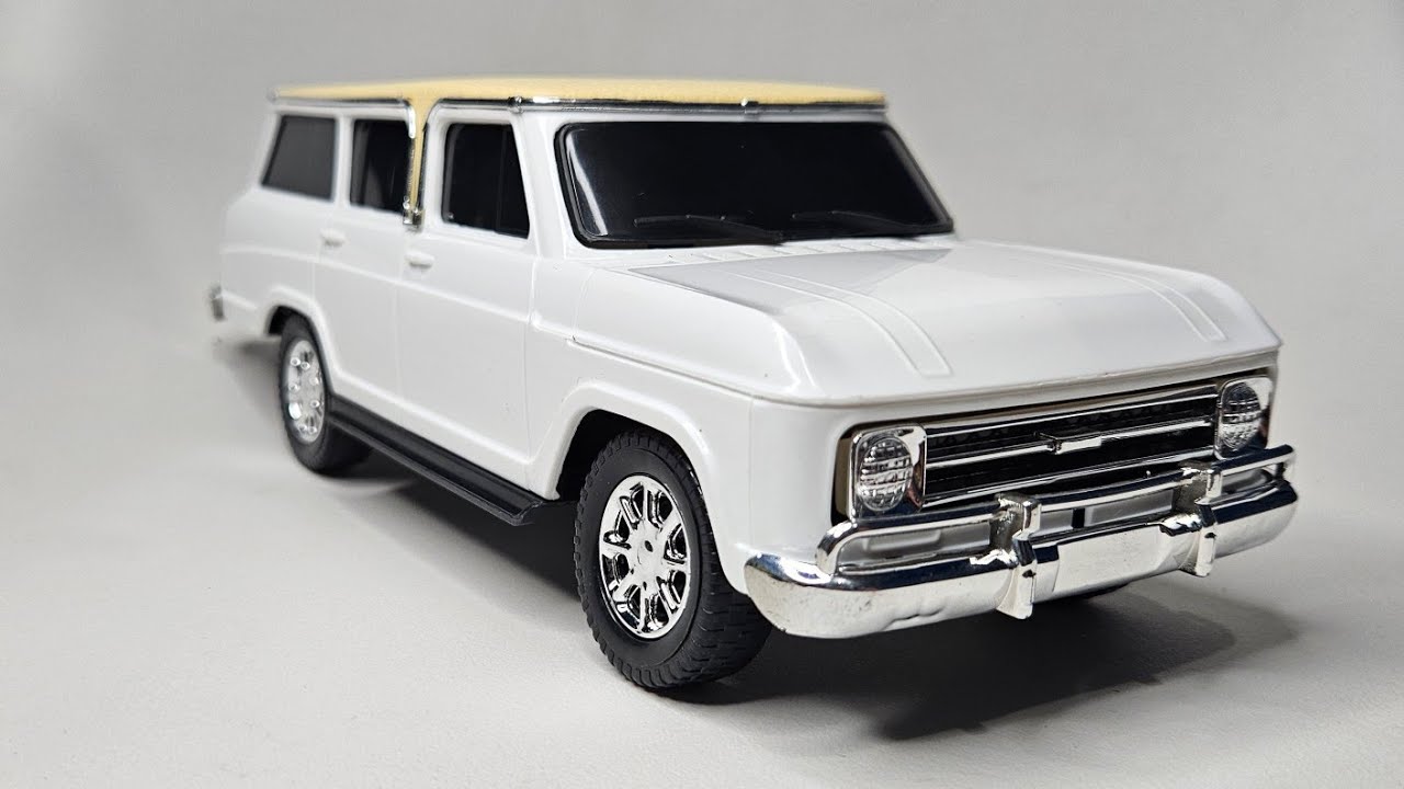 VERANEIO miniatura - Um ESPETÁCULO de carro de  brinquedo em plástico!