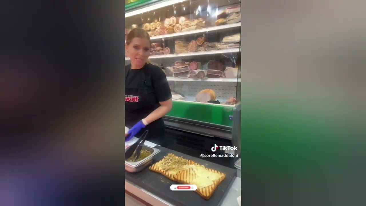 sorelle maddaloni con un baby toast ...