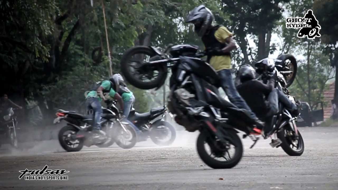 Ghost Ryderz Show at CET & VIT with the Pulsar 200NS