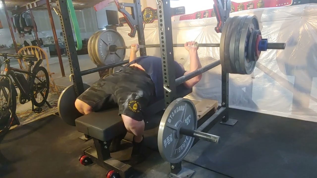 540lb raw Bench Press