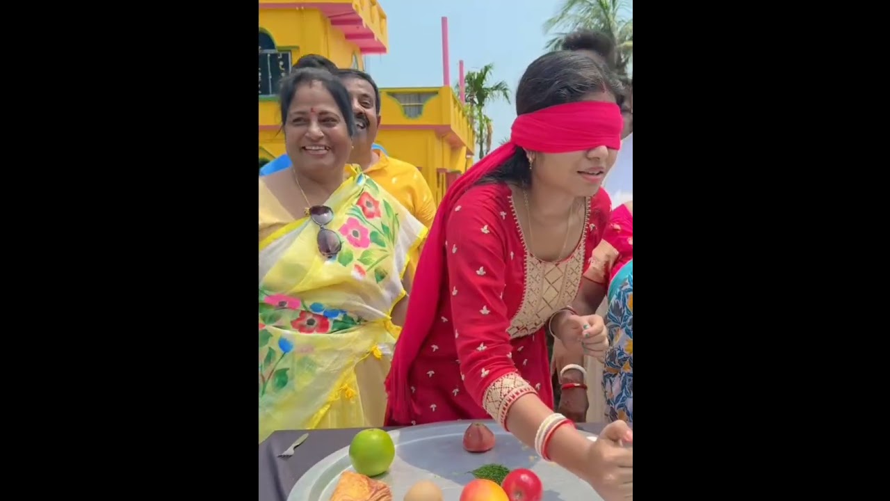 মজা দার খেলায় বোতল ফিলিপ করো আর উপহার জিতে নেয় মজা 