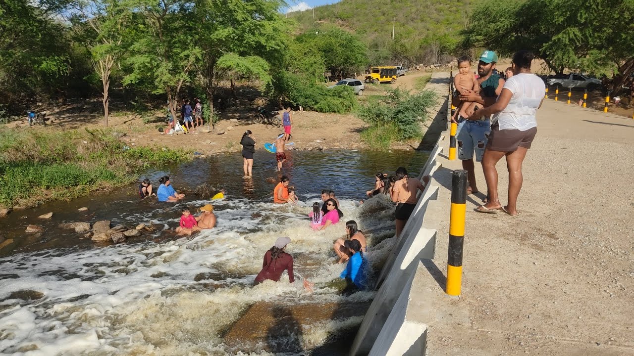 Veja como foi o carnaval no rio Paraíba na divisa entre Santa Cecília e Barra de Santana