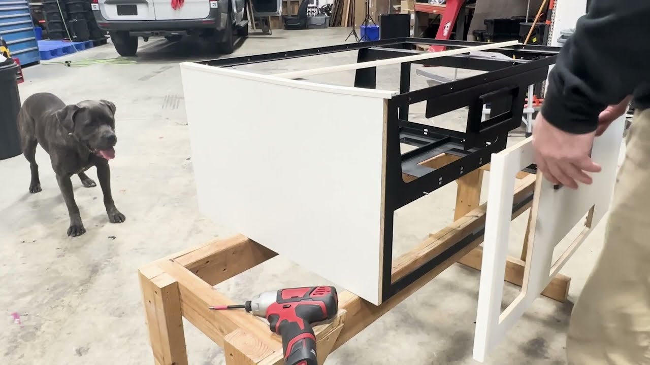 RoamRig – Removing Bench Seat Panels