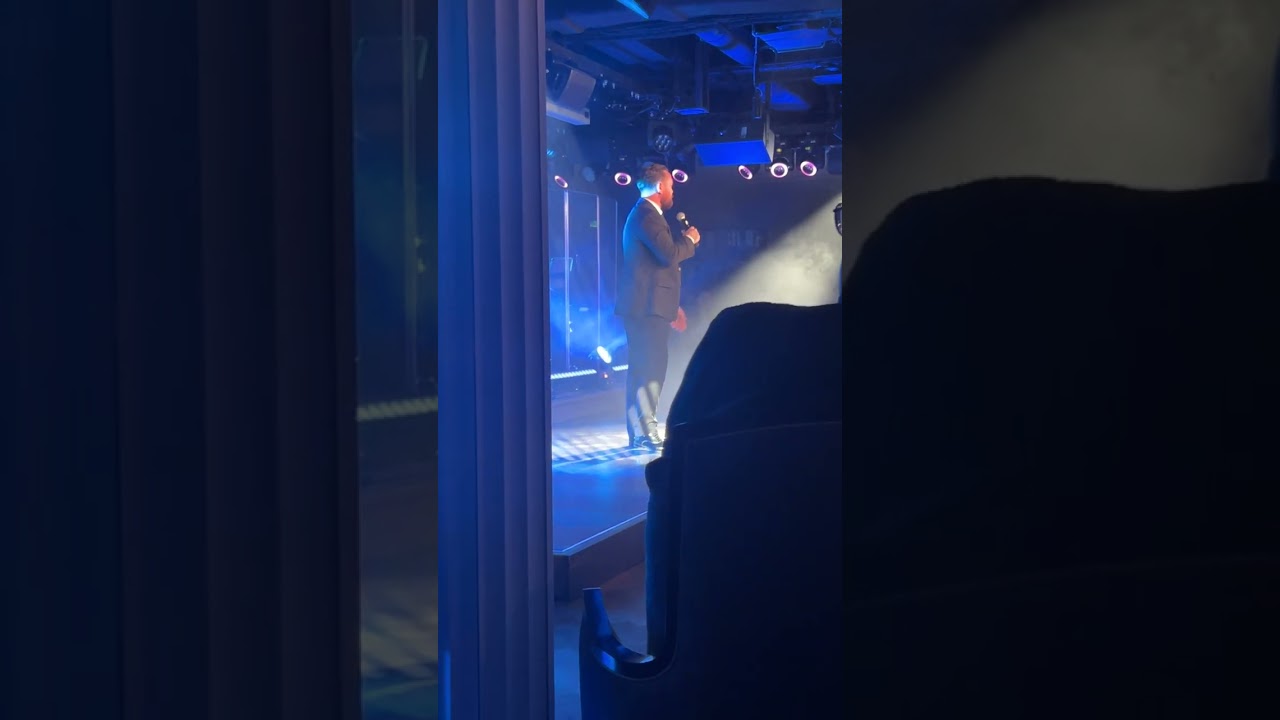 P&O Arvia….Ray Quinn in The Limelight Club on 1/1/2026🥰🛳️🛳️🍾🍾