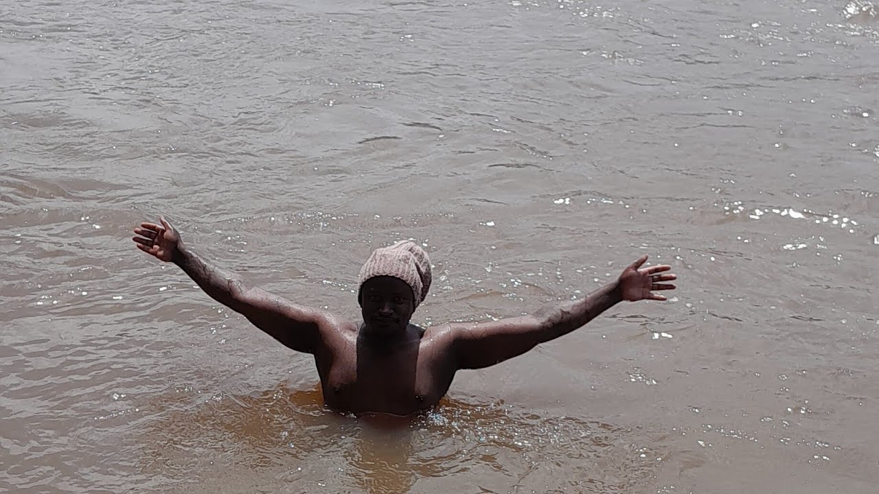 🧖‍♂️taking bath in the River Sondu Miriu #haveitoldyoulatelythatiloveyou ❤️ ❤️ 