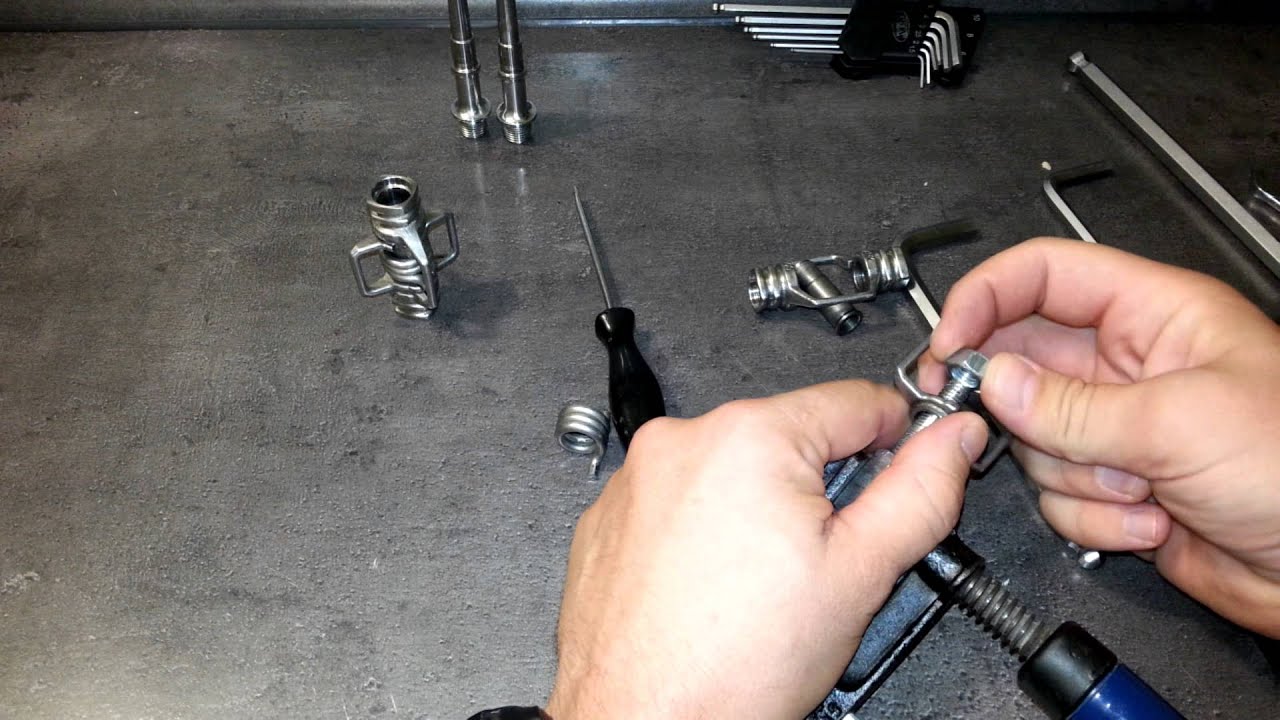 Crank Brothers EggBeater reparation of inner wings and coil spring