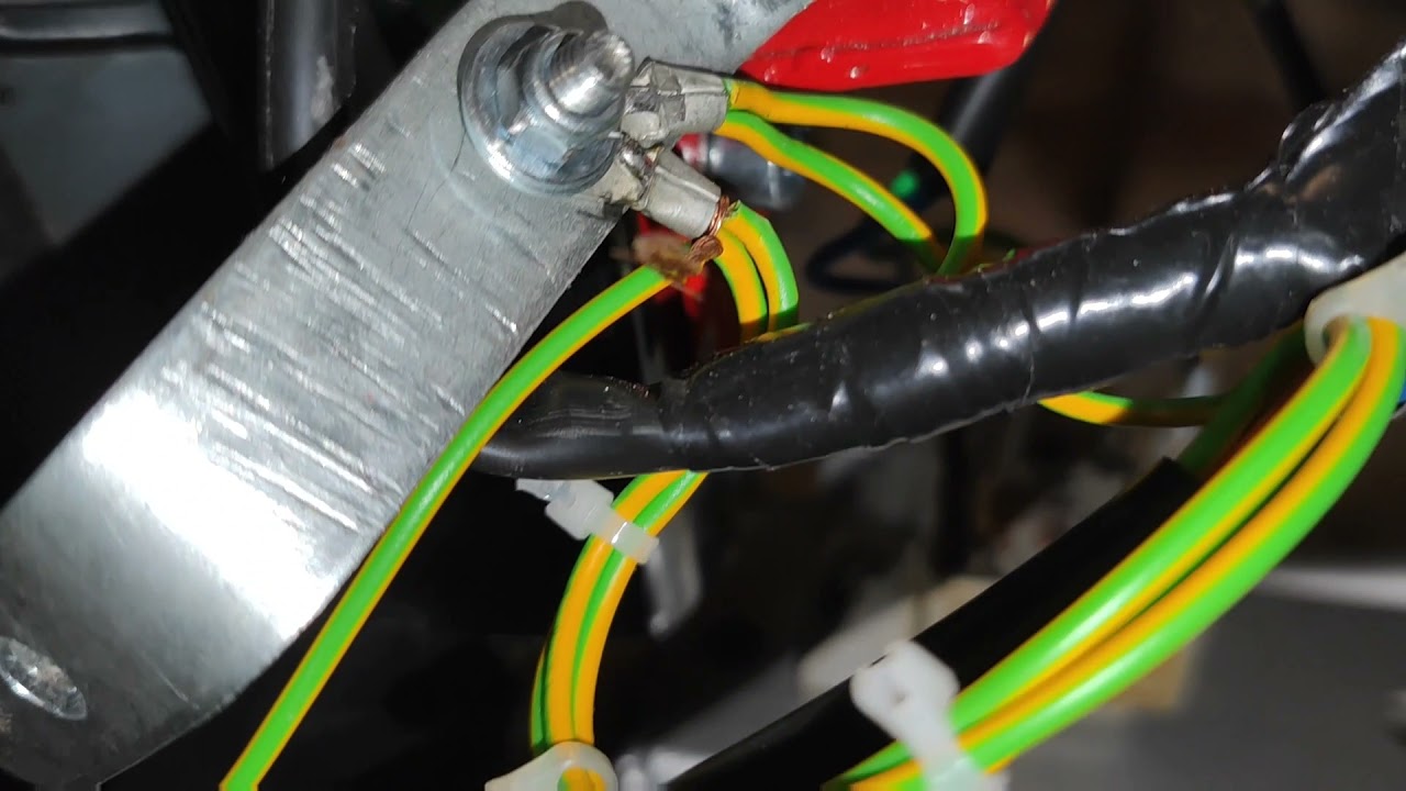 branchement éclairage/stop/klaxon sur Peugeot 103 MVL