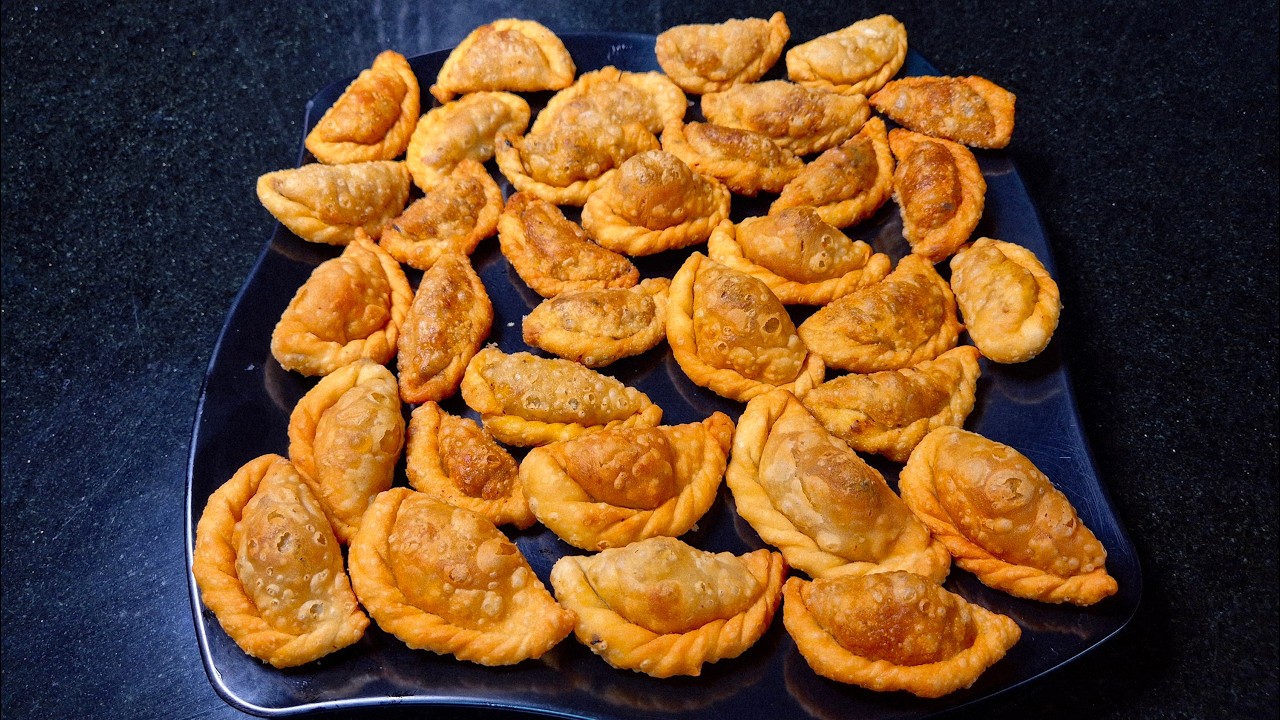 ഇത് ഒരിക്കൽ കഴിച്ചാൽ മറക്കാൻ പറ്റില്ല 😋 മലബാർ കോഴിയട | Malabar kozhi Ada