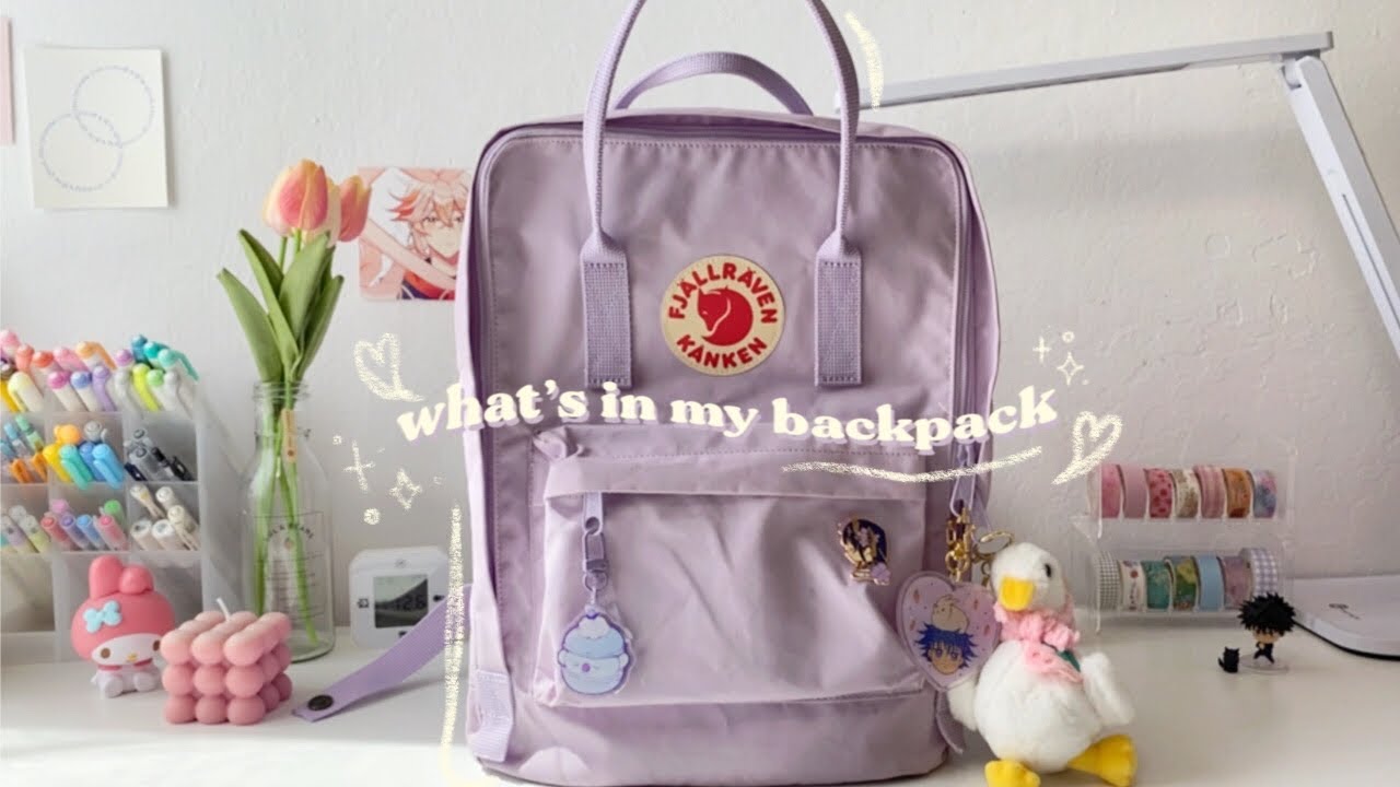 ‎♡₊˚ what's in my backpack 💌 ・₊✧