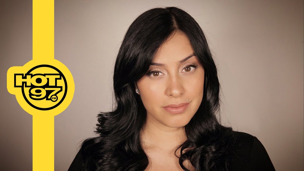 Celebrating International Women's Day w/ Laura Stylez!