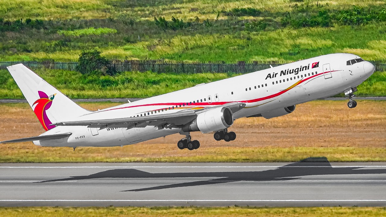 ✈️🇵🇬 1 HOUR of AIRPLANE TAKEOFFS & LANDINGS Port Moresby Jacksons Airport Papua New Guinea POM/AYPY