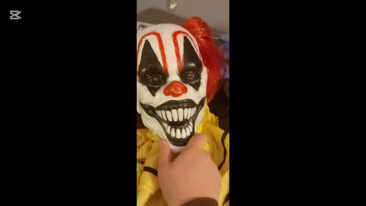 Jumpscare clown is in restoration again😭🙏 (jumpscare effect barely works)