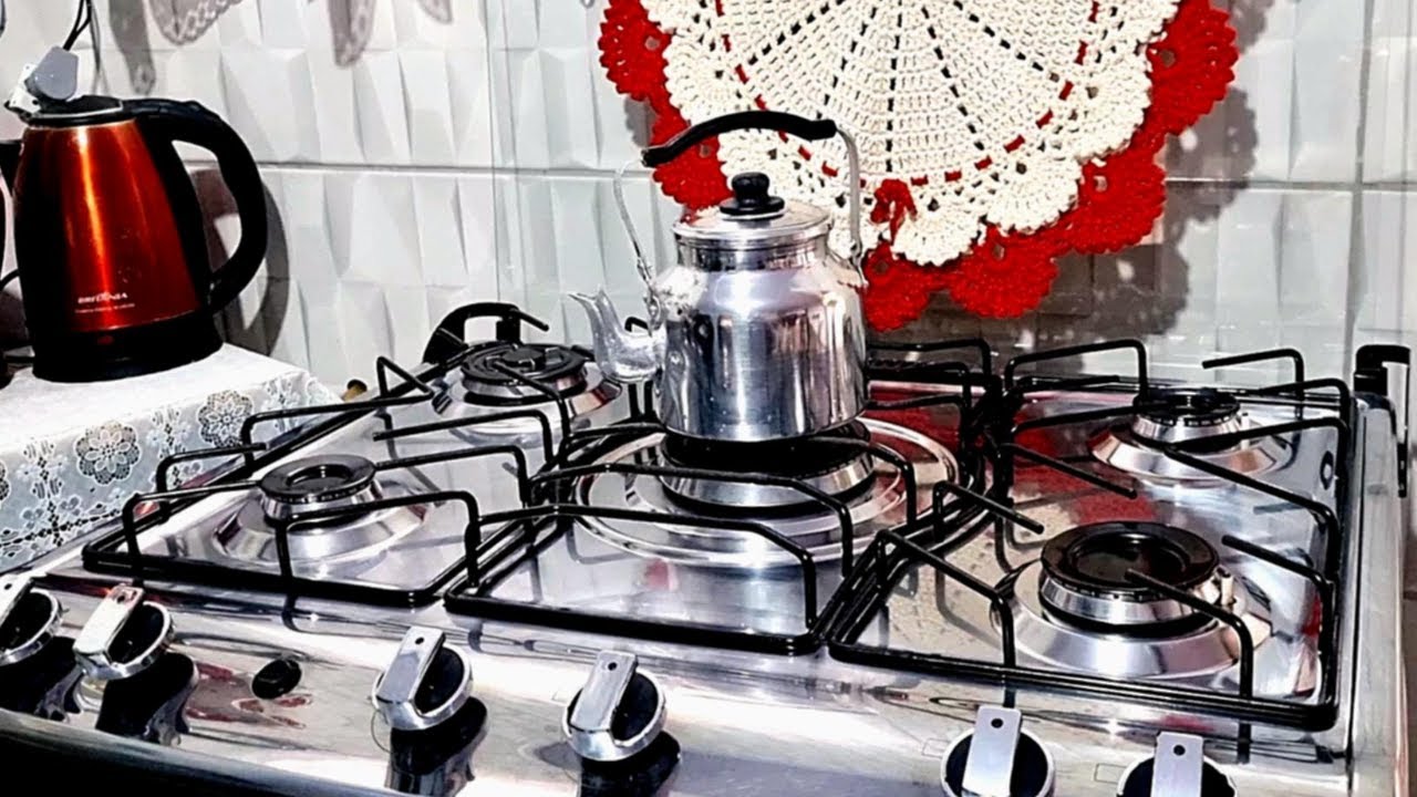Como Limpar Fogão de Inox e COOKTOP sem Mancha e sem bombril - Vai ficar Brilhando