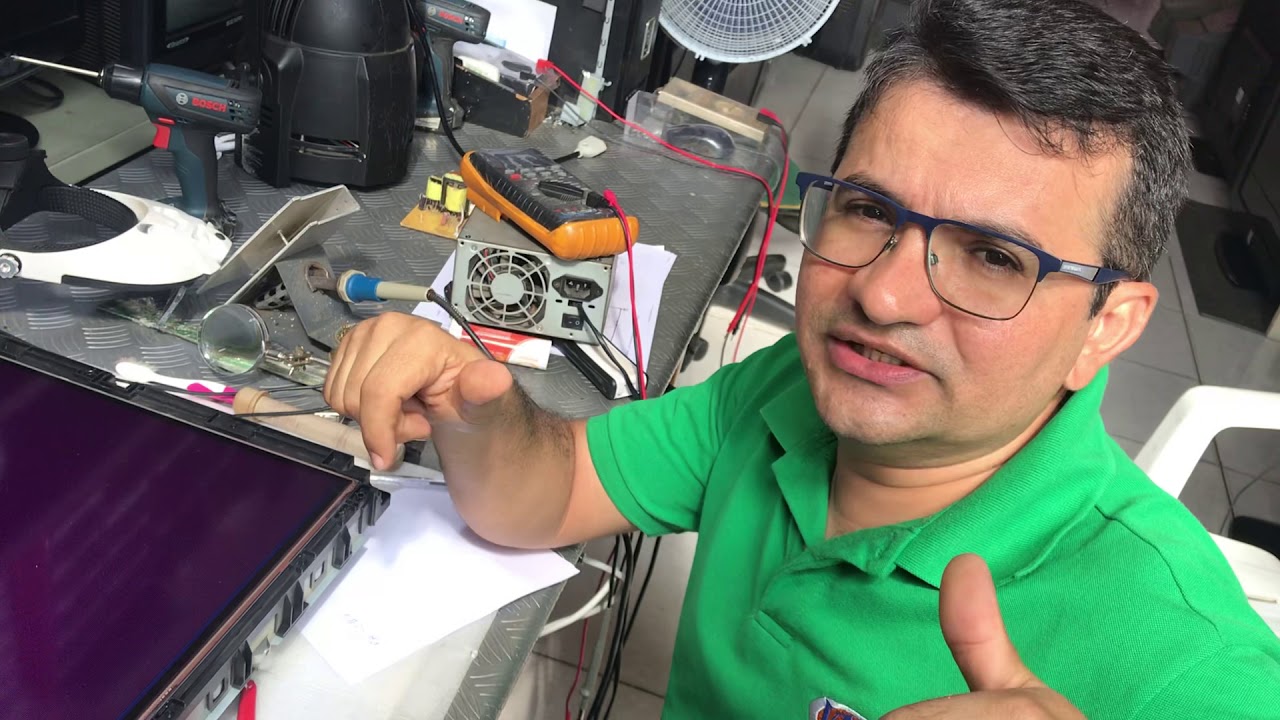 TV PHILCO com imagem trêmula PH32M4.