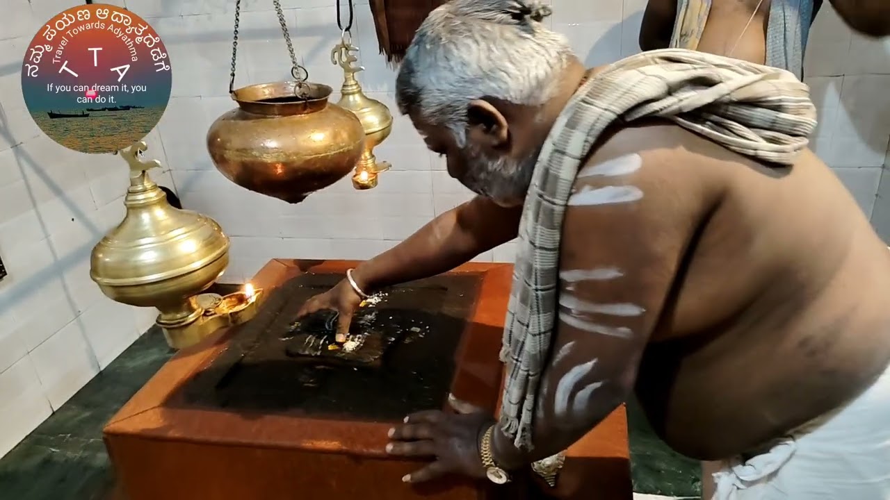 ಶಿವರಾತ್ರಿ ಪ್ರಯುಕ್ತ ನಾಲ್ಕು ಯಾಮಾ (ಜಾವಾ) ಪೂಜೆ ಅಭಿಷೇಕ 