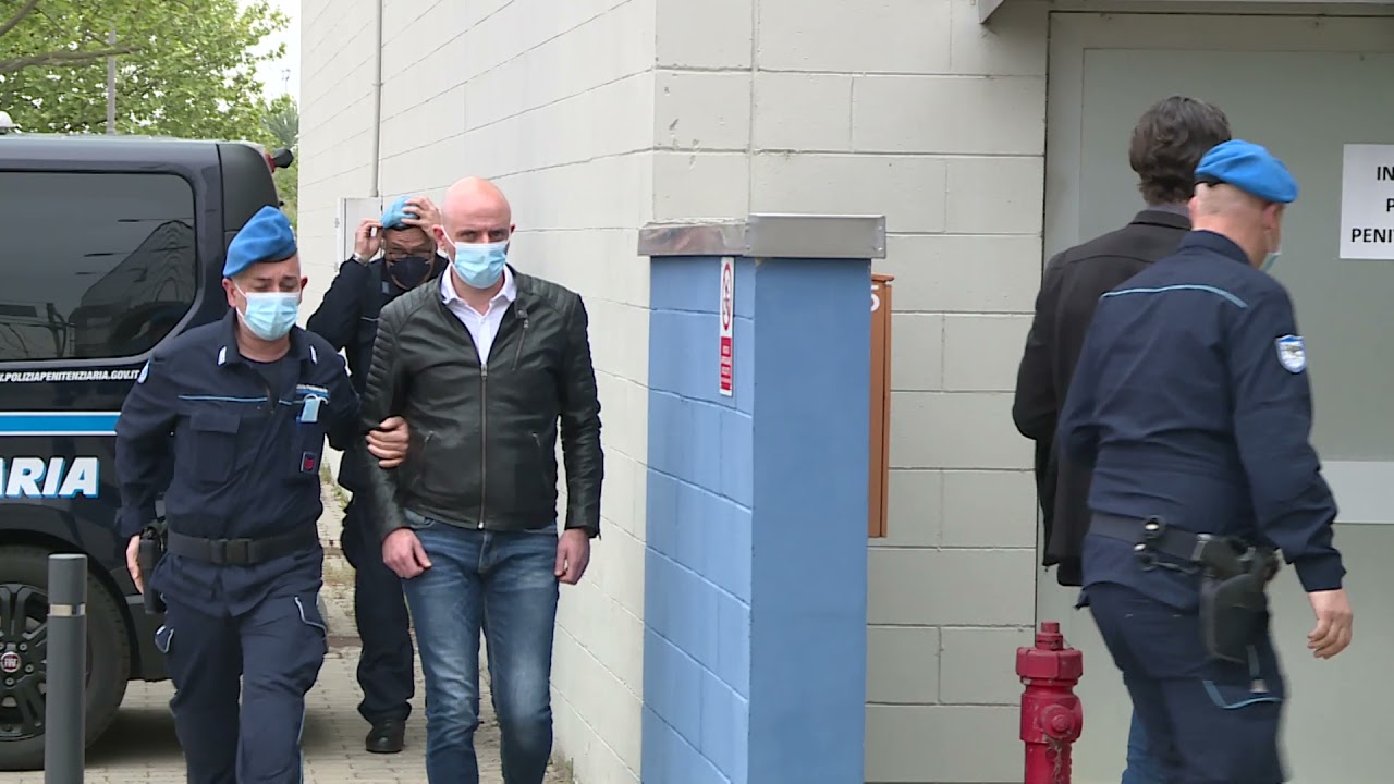 Il processo ai carabinieri della Caserma Levante