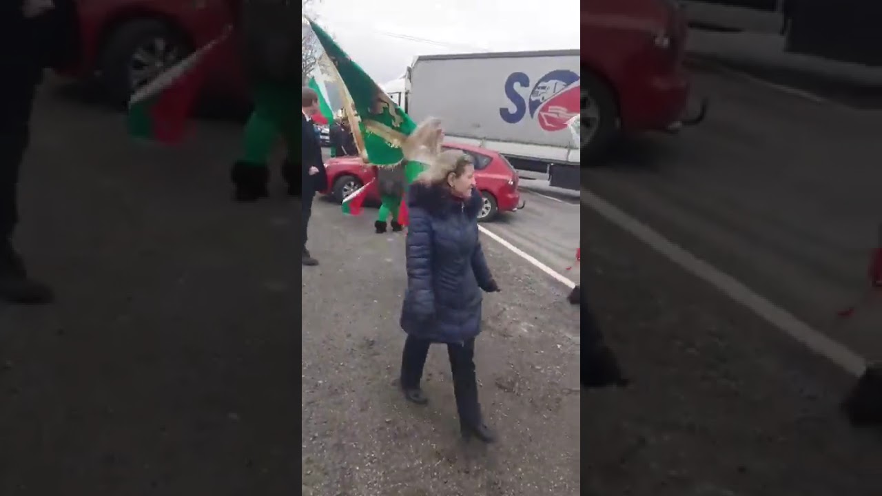 ЗАБЕЛЯЗАНО В ГР. КАЗАНЛЪК И ПЕСНИ И ДРУГИ