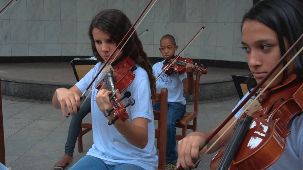 Orquestra de Câmara Sesc e o Coral Jovem Sesc