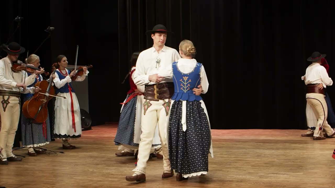 Siustany - Zesp&oacute;ł Regionalny ZBYRCOK z Juszczyna | Karpackie Osobliwości