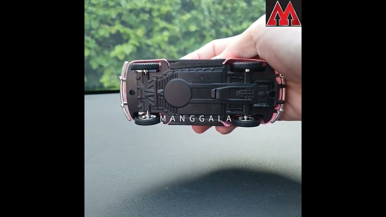 Diecast Miniatur Mobil Mobilan VW Beetle Kodok Hello Kitty