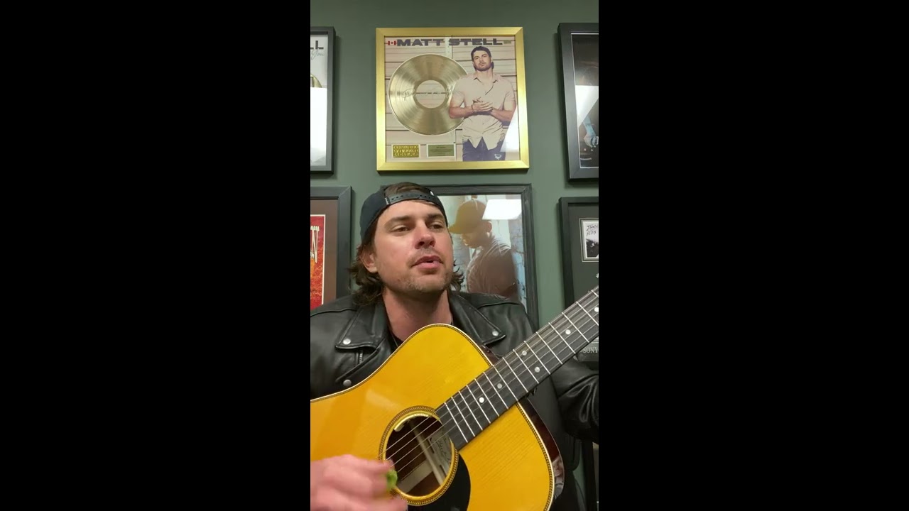 Matt Stell plays 