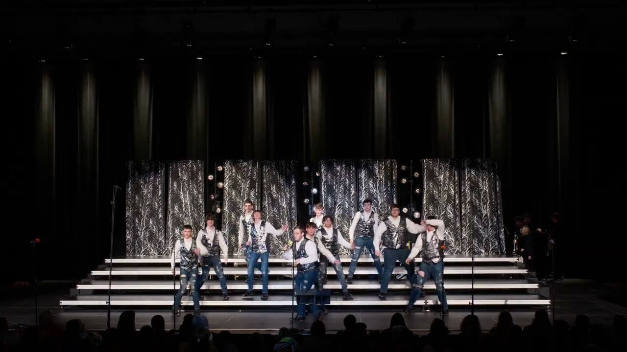 Команда C-Force средней школы Central Lee на мероприятии Central Connections 2023