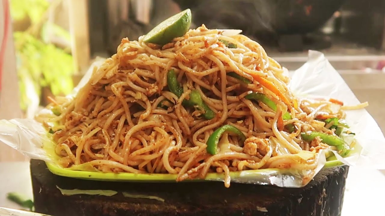 EGG NOODLES Making at Fast Food Center | Hyderabad | Indian Street Food | Egg Noodles Recipe | Yummy