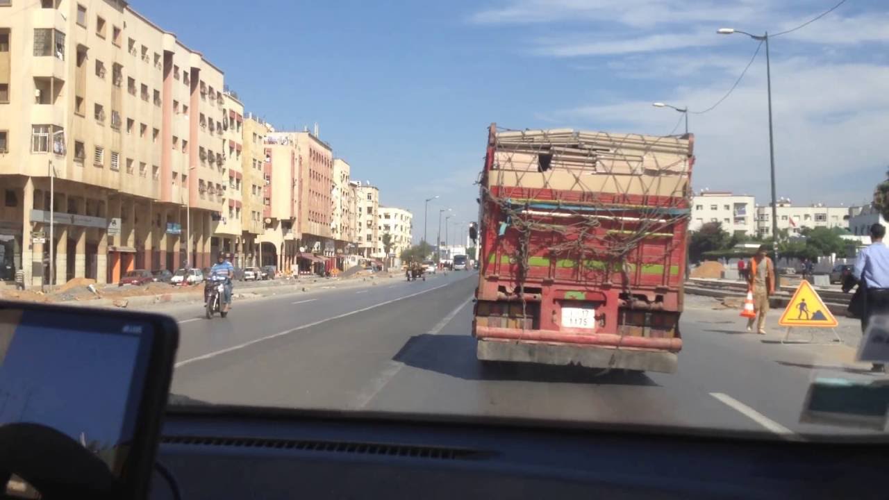 Maroc . Rabat . Route de Kénitra  .