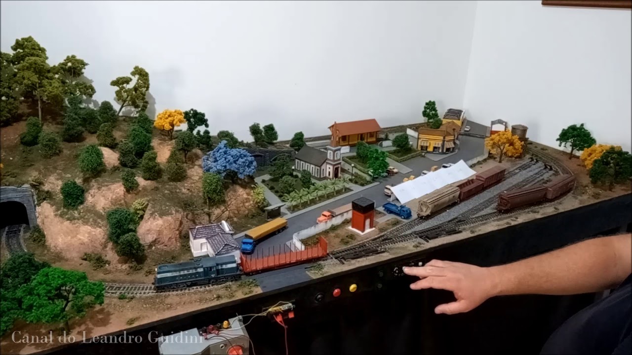 Manobras numa maquete pequena - INGLENOOK