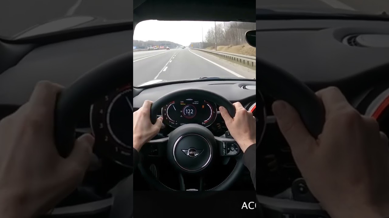 Mini John Cooper Works f56 2022 2.0 230hp acceleration 0-100