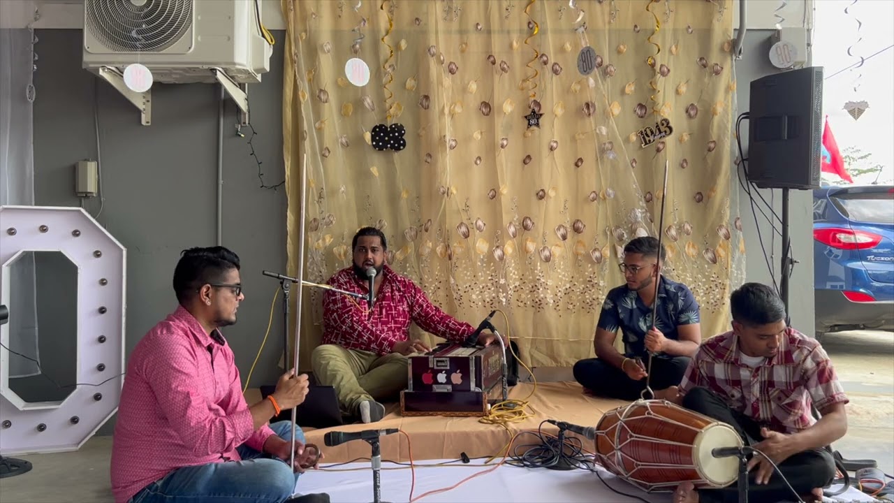 Devashish Ramdath-Rang Jukut Say Gaaway (Local Classical Tilana)