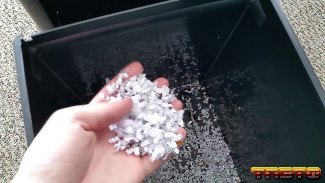 AmazonBasics 12-Sheet Micro-Cut Shredder Unboxing and Test