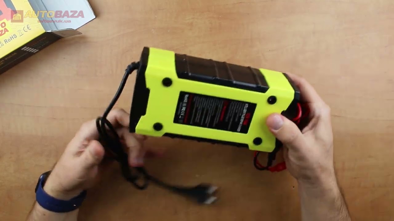 Зарядний пристрій для акумулятора XoKo XK-CC12-10А