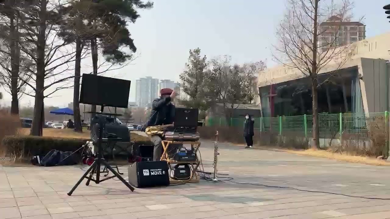 ㅡ돌아가는삼각지. /    공(나훈아) --- 이근성색소폰연주