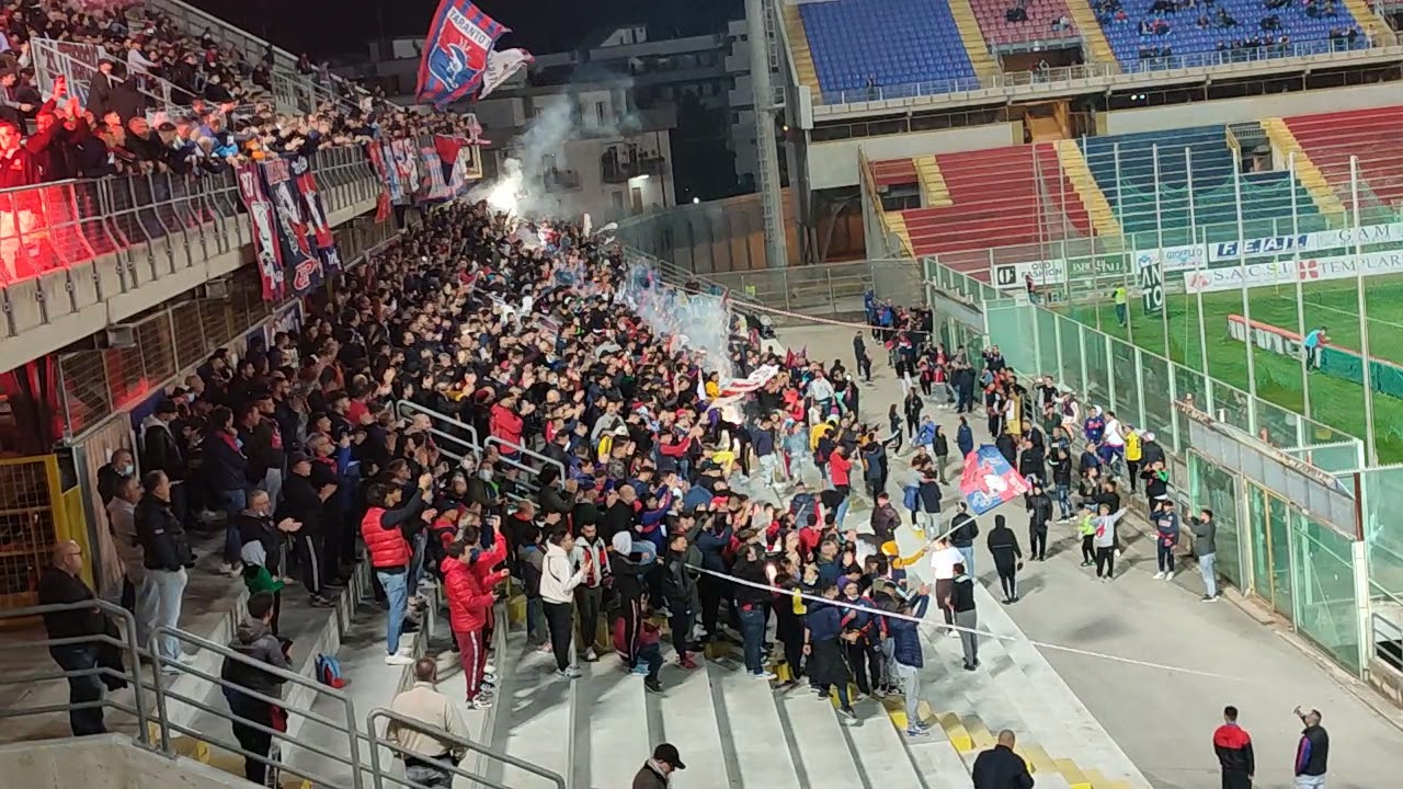 TARANTO-ANDRIA!!!INGRESSO IN CAMPO!!!