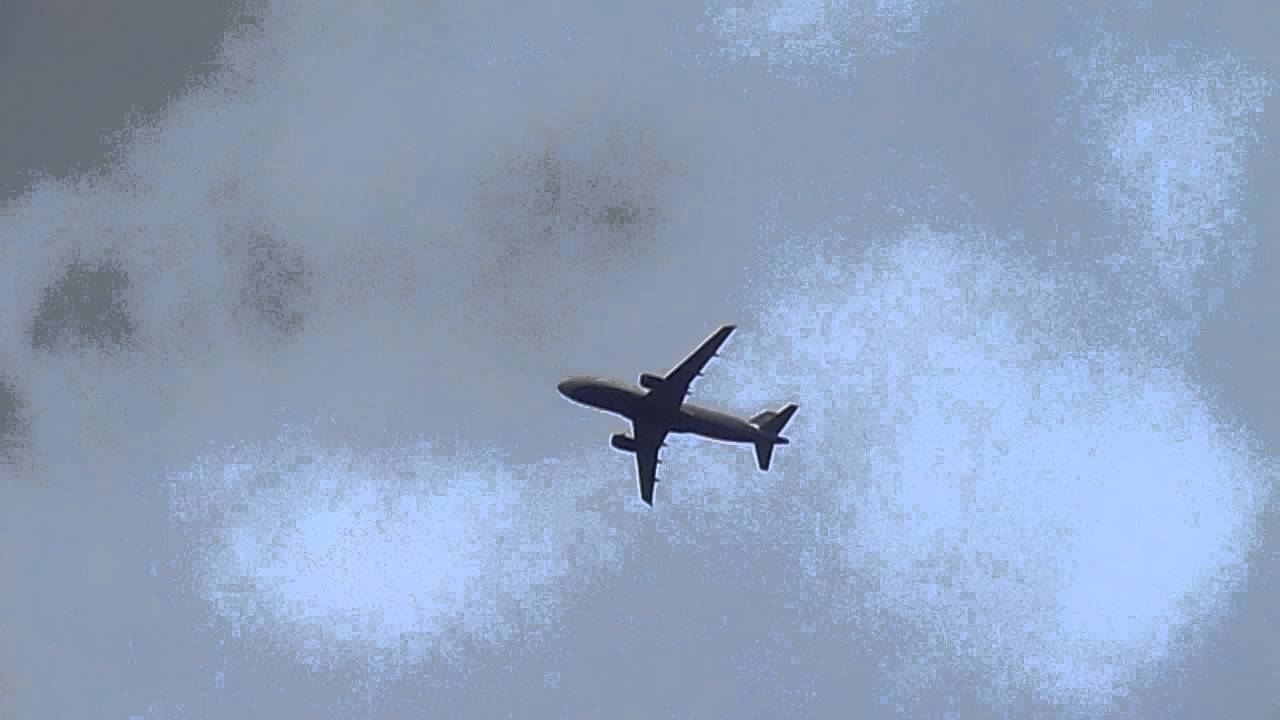 HOWLING Sky Airline Airbus A320-233 (CC-ABV) descending into Puerto Montt Airport