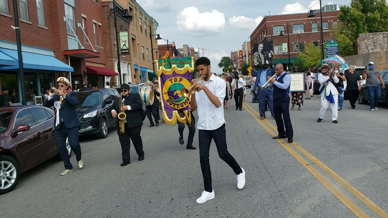 New Orleans-Style Jazz Funeral Second Line - 