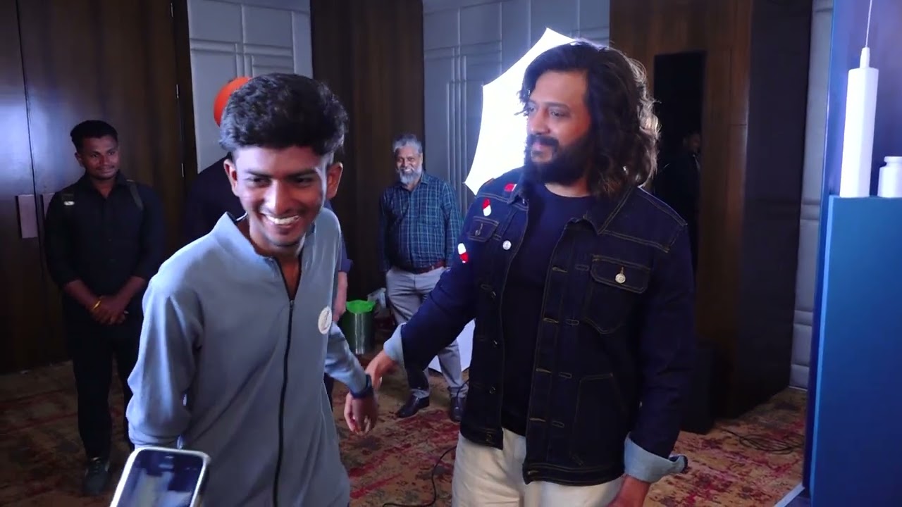 RITEISH DESHMUKH,RAJKUMAR GUPTA & RONNIE SCREWVALA PROMOTING UPCOMING MEDICAL THRILLER SERIES PILL
