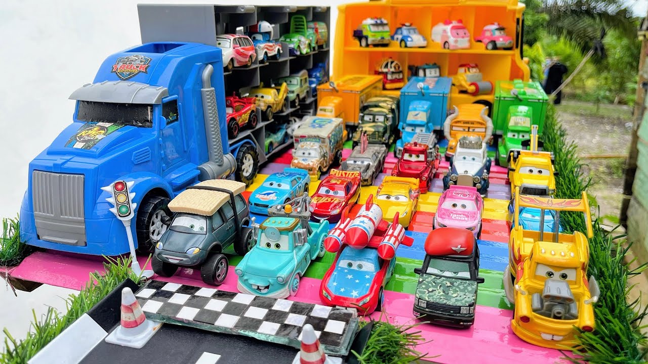 Clean up muddy minicars & disney car convoys! Play in the garden