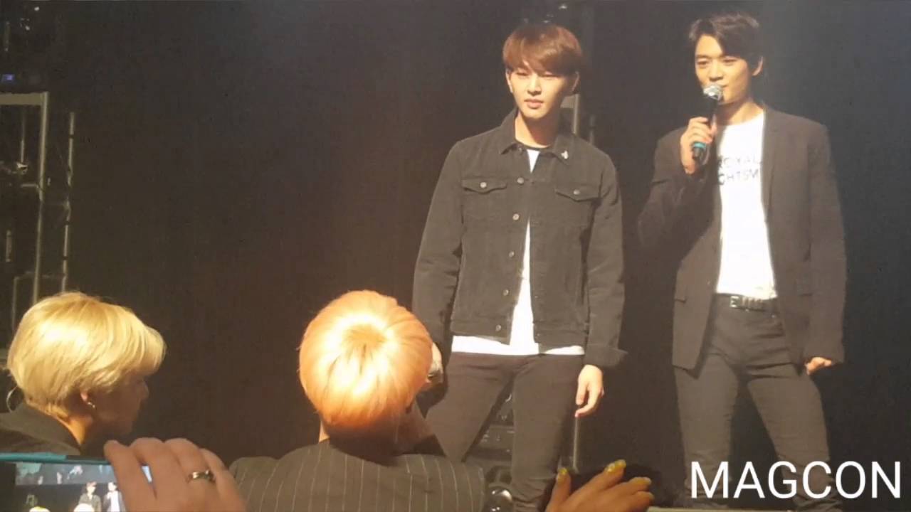 [FANCAM] SHINEE FANMEET IN CHICAGO- MINHO AND ONEW AEGYO