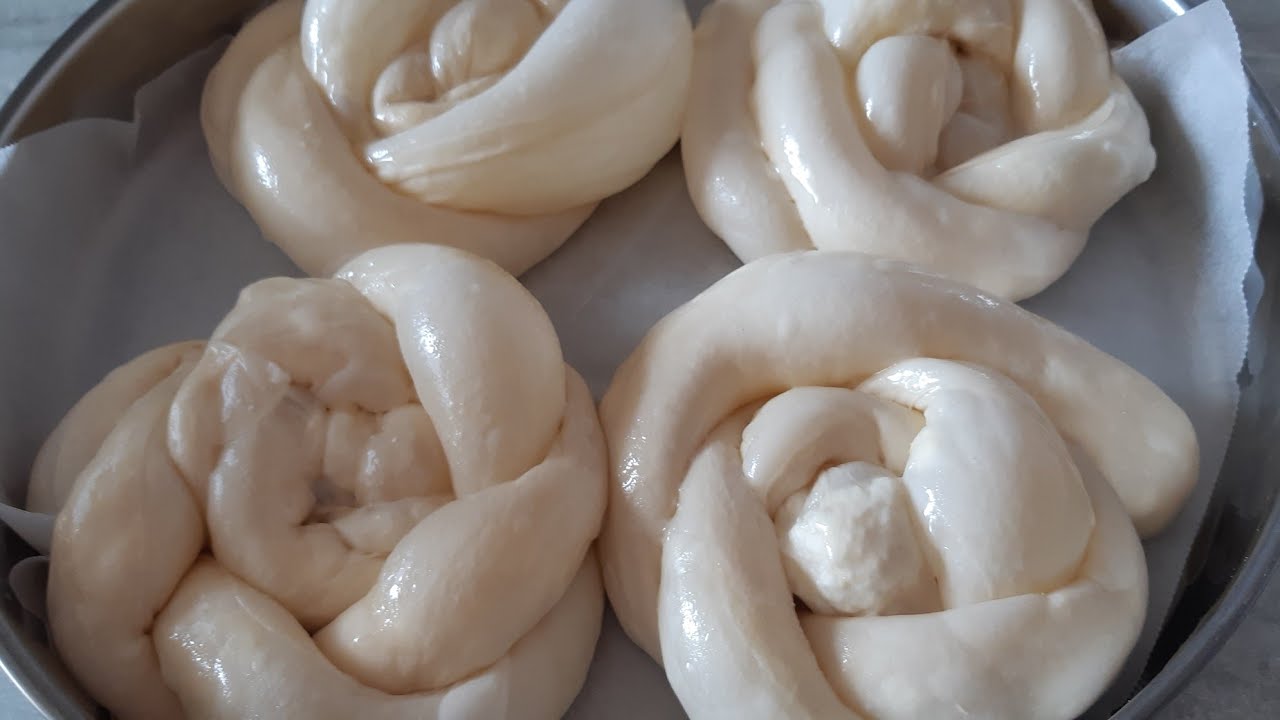 PLETENA SIRNICA SA DOMACIM KORAMA - CHEESE PIE