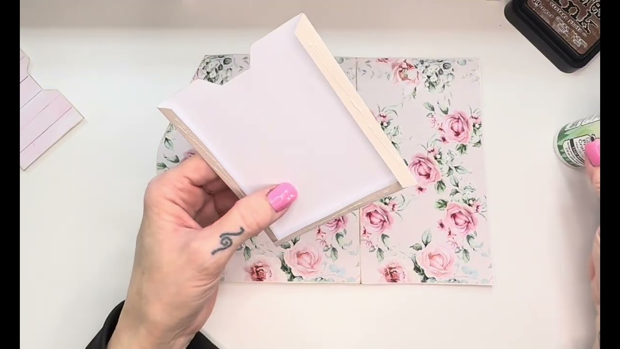 Pink Shabby Vintage Folio - Members Kit