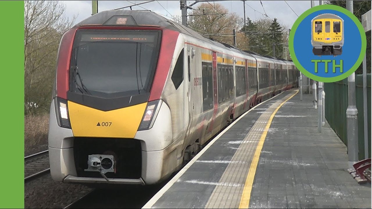 Trains at Roydon