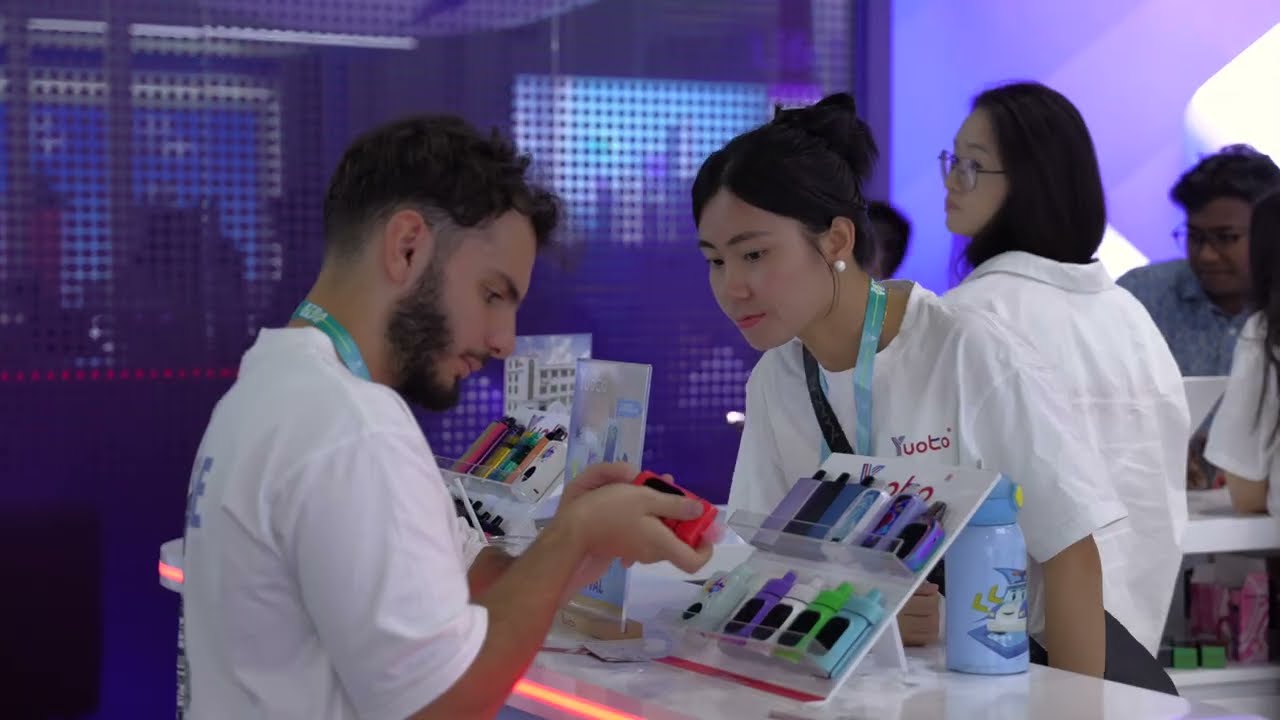World Vape Show Dubai 2025: Day 1 Highlights
