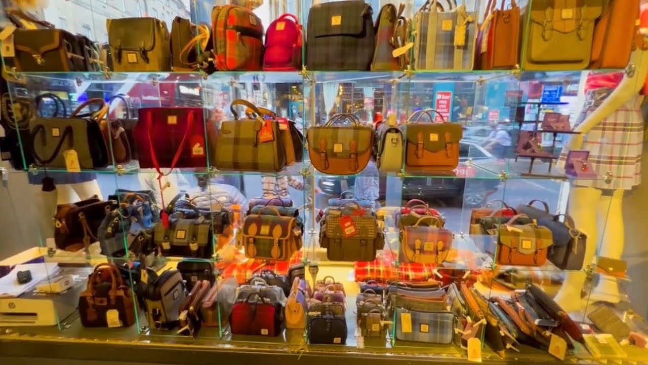 Edinburgh Souvenir Shop